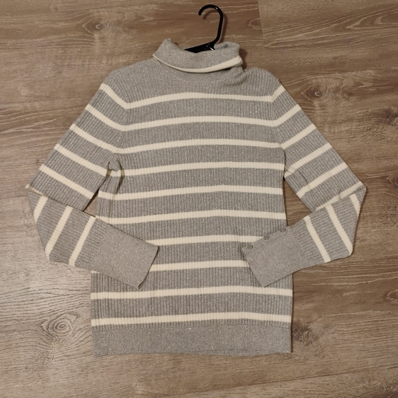 Talbots Ribbed Turtleneck Metallic Stripe Gray Sky Sweater Stretchy Size Large - Picture 7 of 8